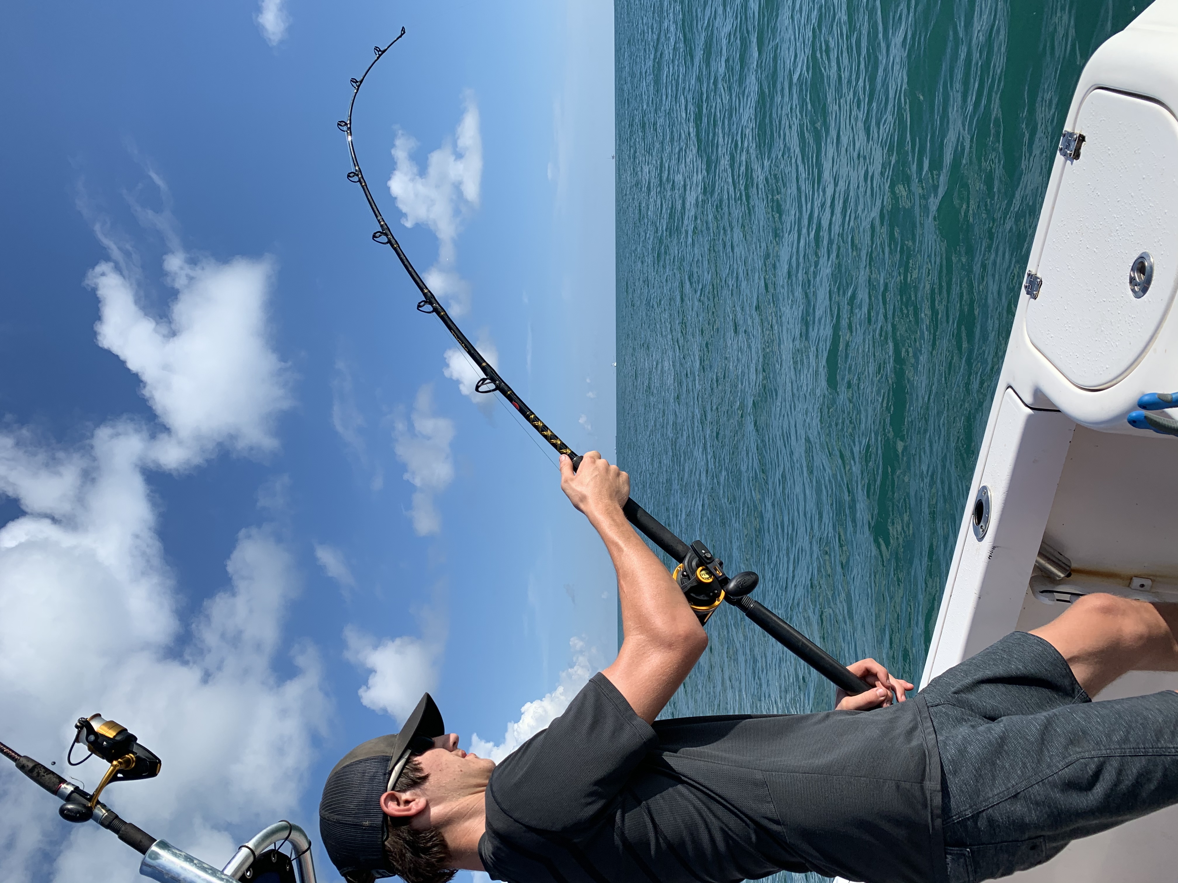 https://0201.nccdn.net/1_2/000/000/15b/bfa/rod-bending-on-boat.jpg