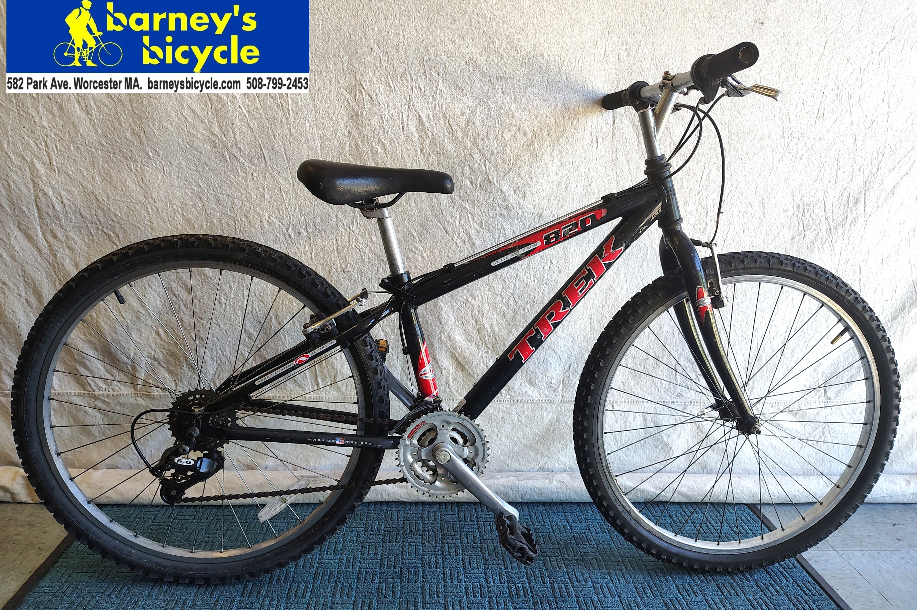 Trek 820
Frame Size: 14" XS / Rider Height: 5'1-5'4
Price: $279.00 (Professionally Tuned)