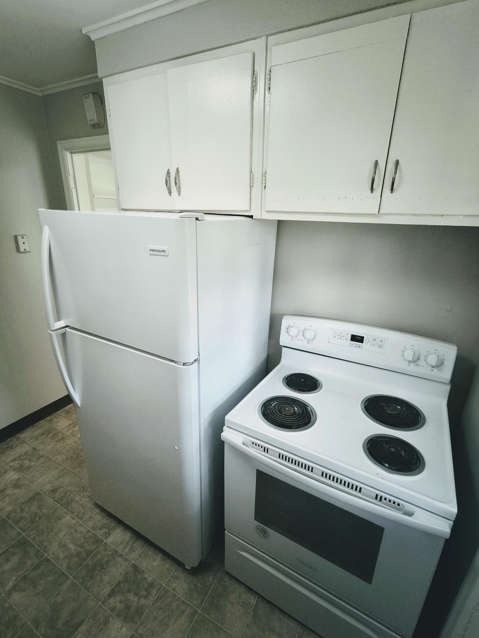 https://0201.nccdn.net/1_2/000/000/15c/8a4/kitchen-2.jpg