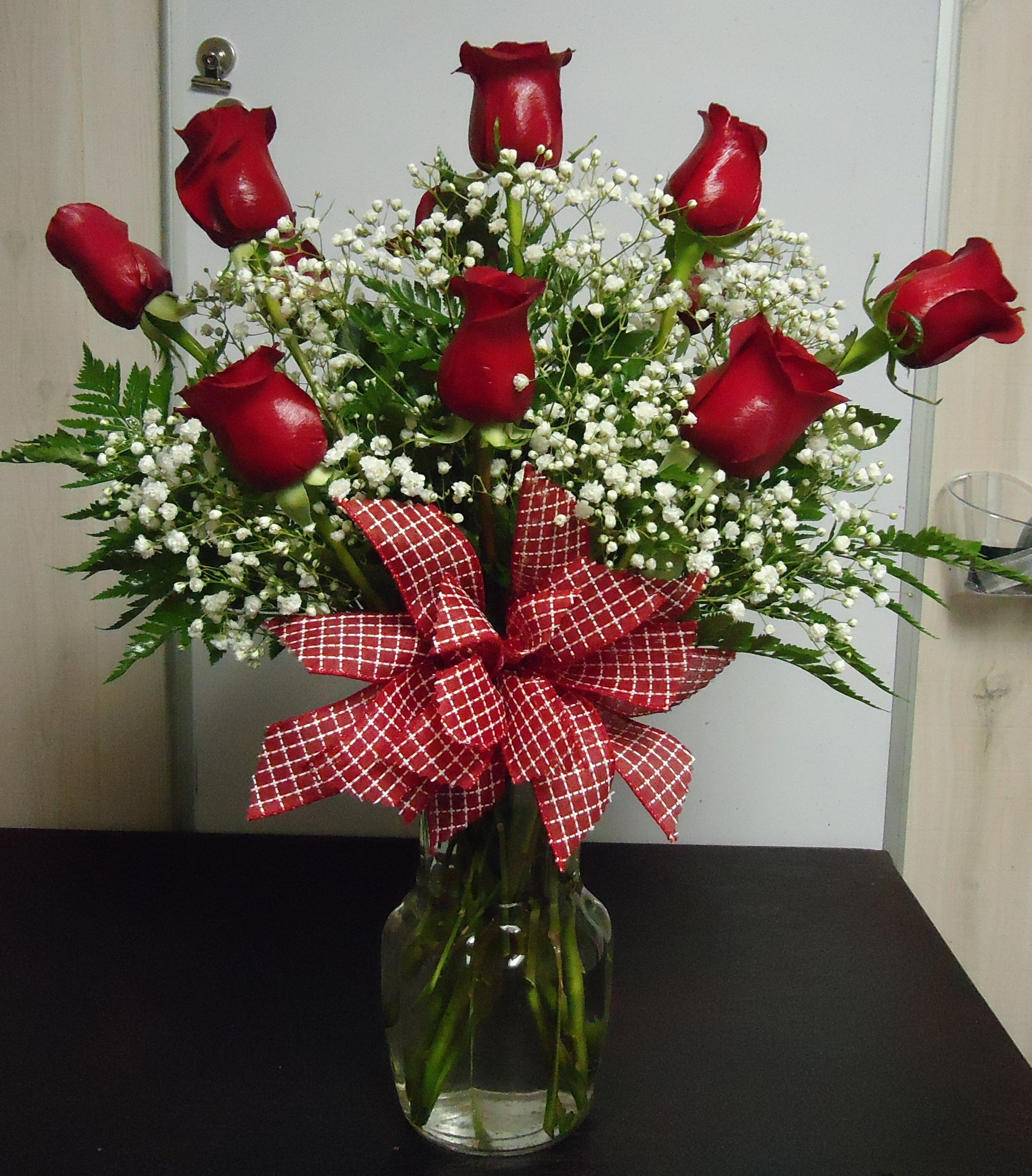 (16)  Dozen "Red" Roses
$85.00