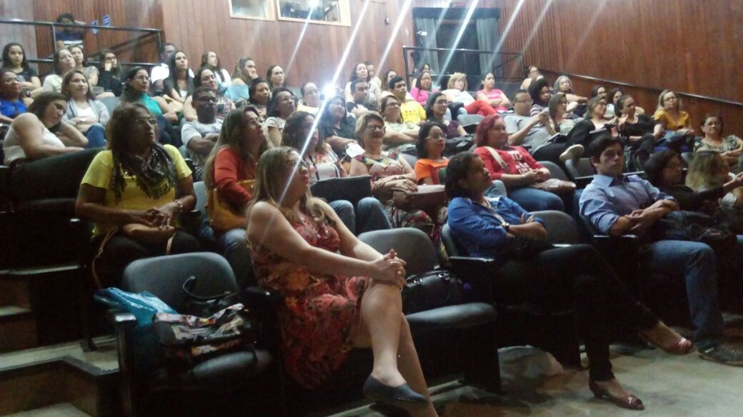 EM BELÉM - ATIVIDADES PELO DIA DO BIBLIOTECÁRIO.