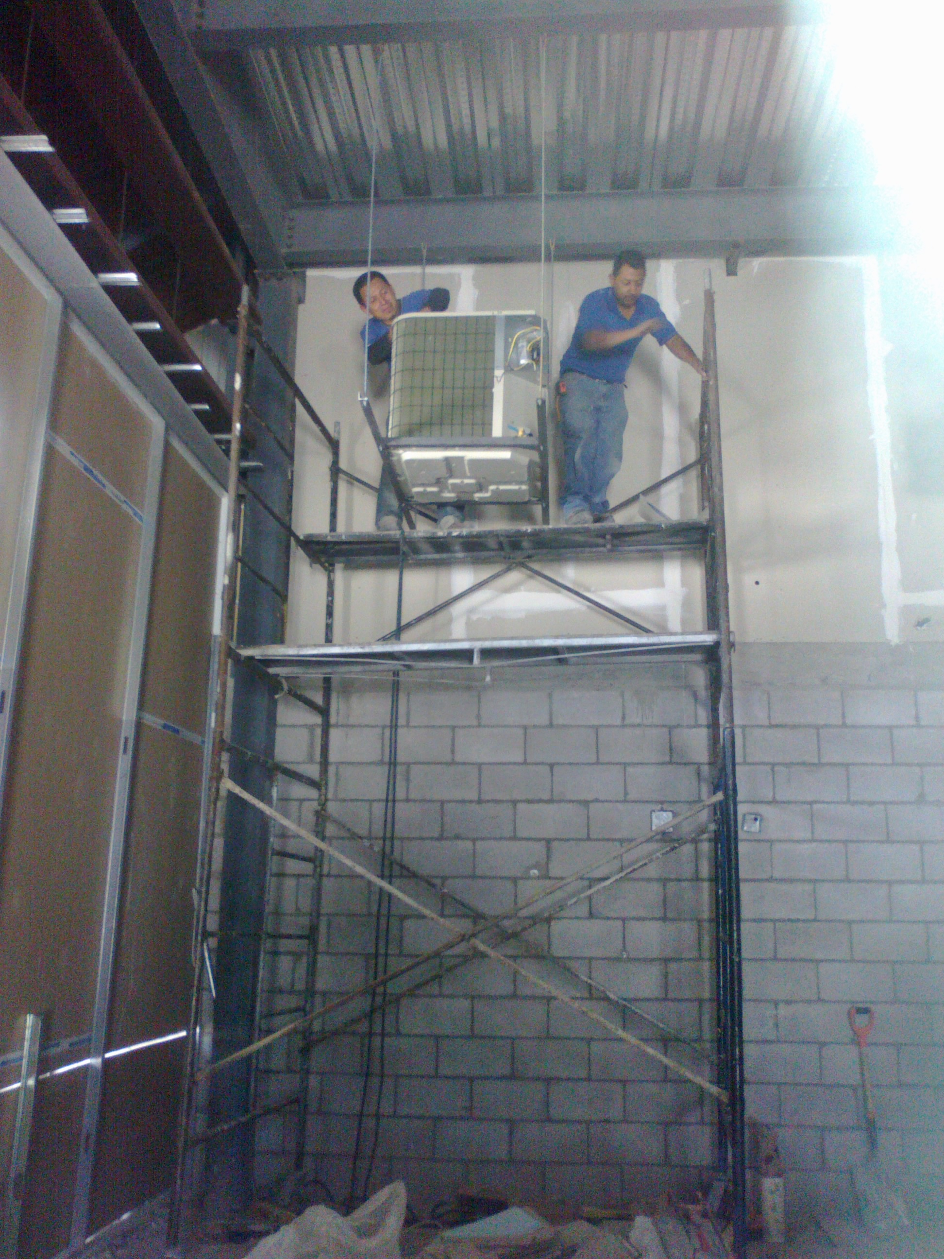 Instalación de condensadora