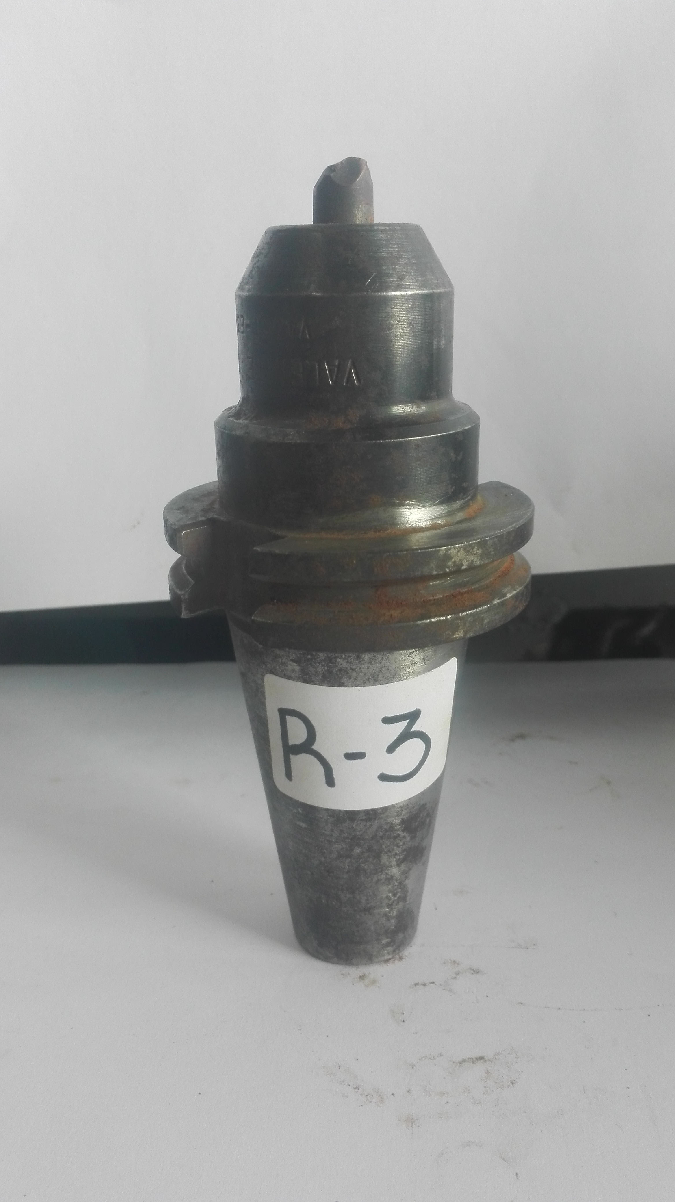 Marca: VALENITE 5T9
Modelo: ISO CAT 40
SERIE. V40CT- E37
Diámetro. Ø 1 1/4''in
Cuenta con Porta boquilla
No. ID: R3