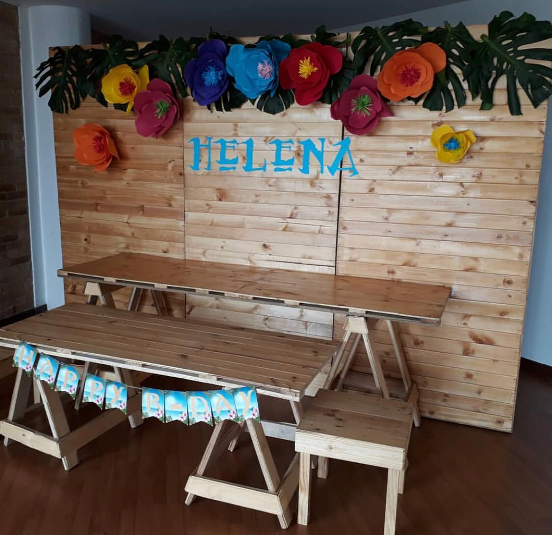 Imagen Altura 2.20m X 1.04m
Imagen referencia 3 modulos
Pared enchapa color Natural
$ 50.000 precio unitario referencial