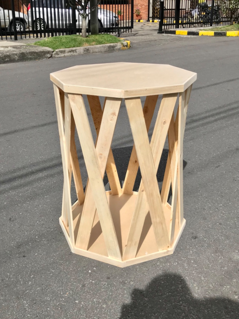 Mesa Octogonal Principal De Tablilla
62cmx62cm
80cm Alto
$50.000