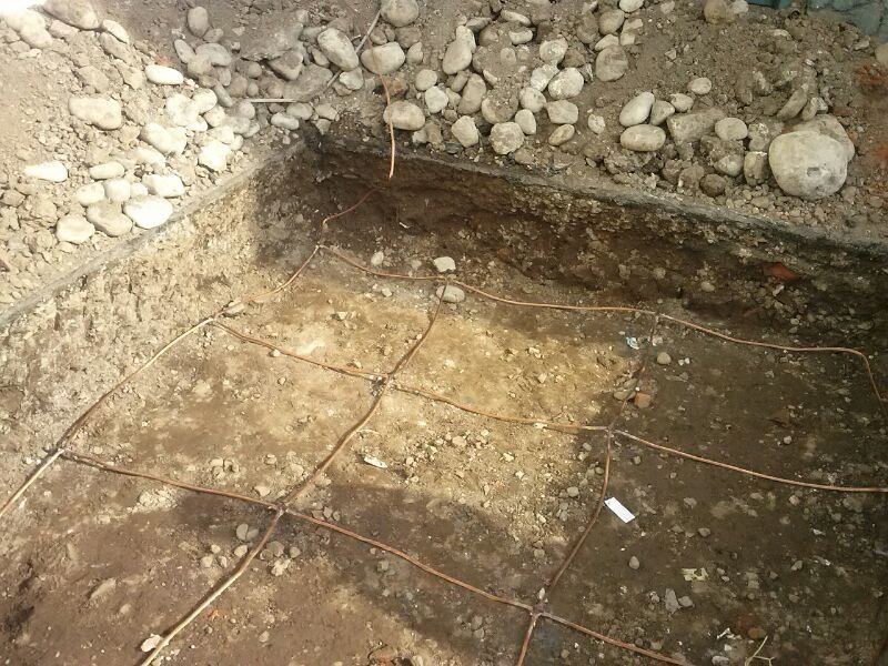 Construcción de mallas de tierra.