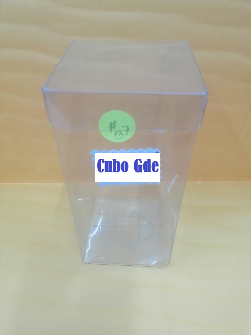 #37 CUBO GRANDE
MEDIDA 7.5X7.5X16