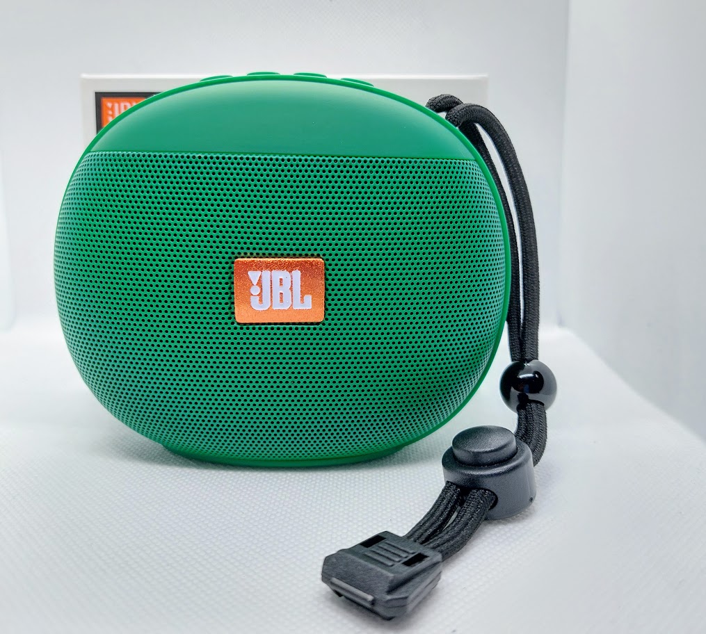 TM-8210
BOCINA CONTRA AGUA JBL