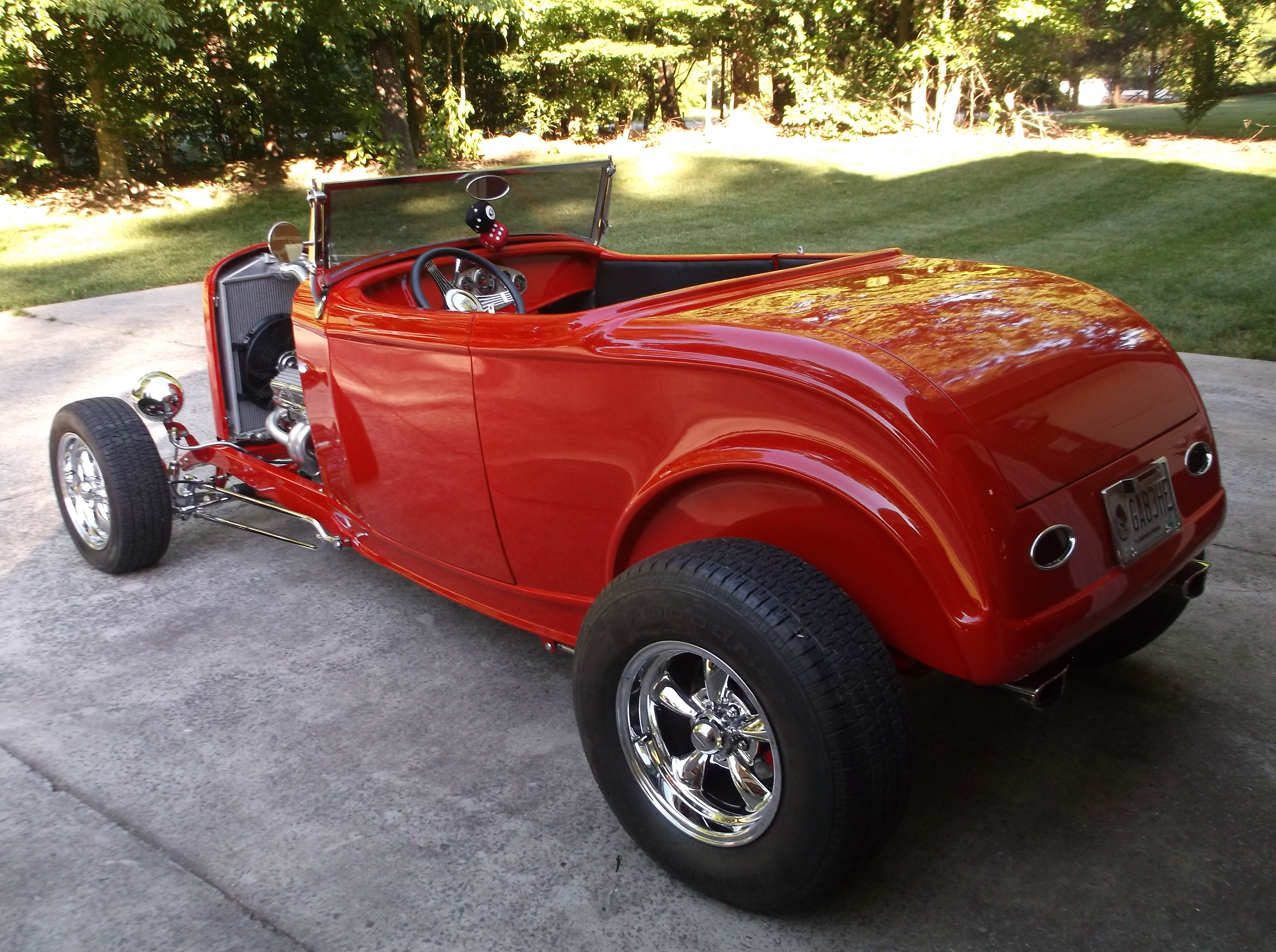 https://0201.nccdn.net/1_2/000/000/161/fd2/1932FordRoadsterRed_0043-4608x3440.jpg