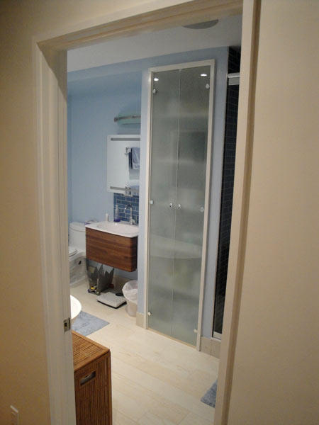 <a href="120-west-20th-street-master-bathroom.html">View More Master Bathroom Images</a>