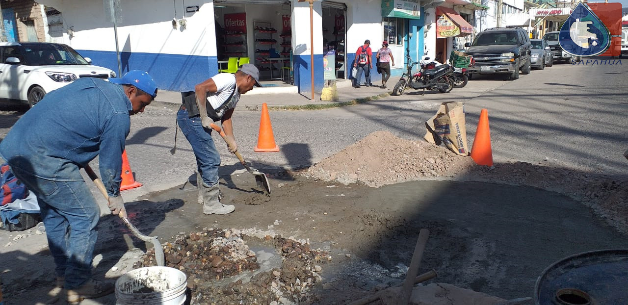 BACHEO EN LA CALLE  VALERIO TRUJANO CENTRO