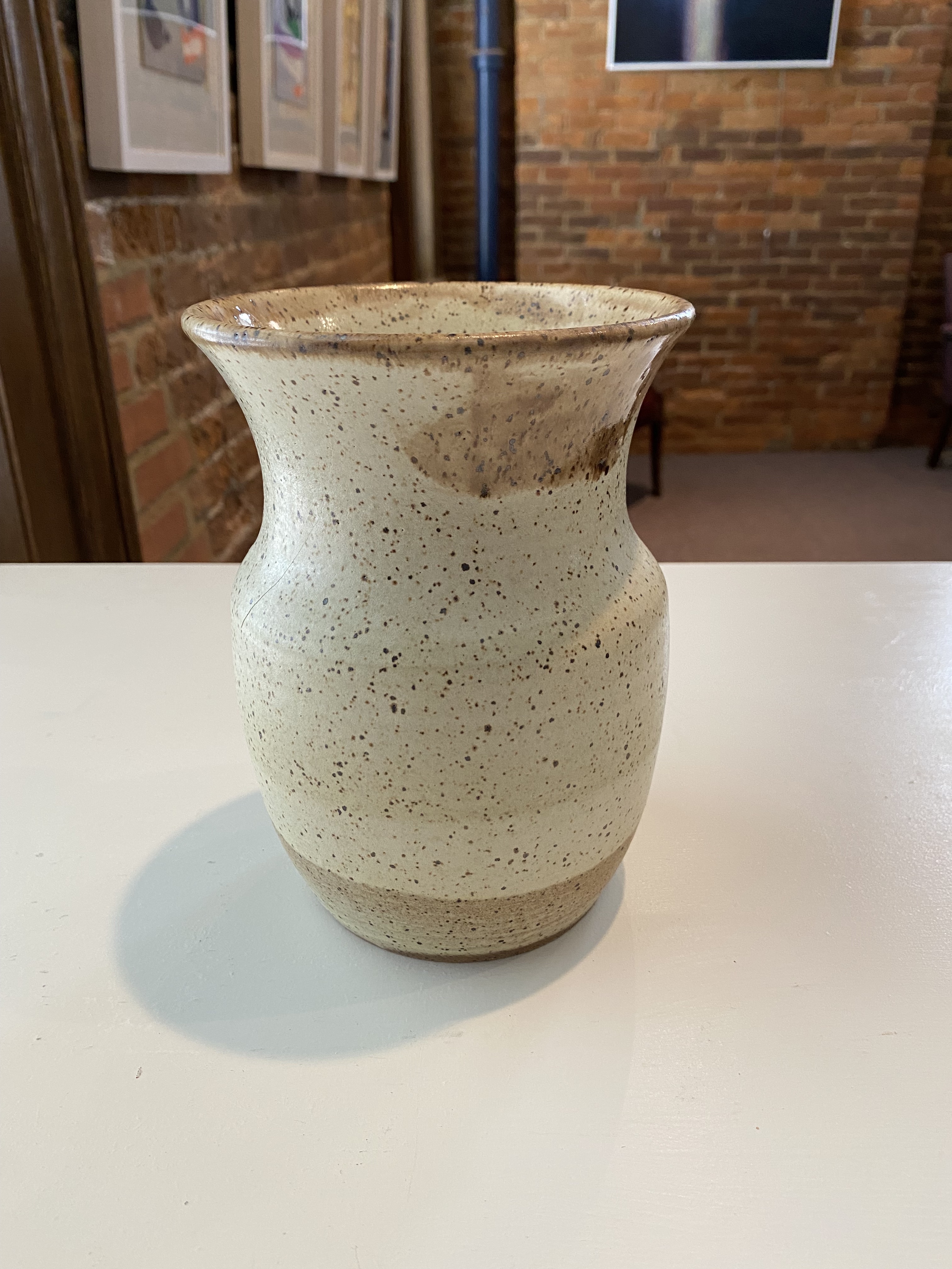 Vase
Ceramic
7.25"
$30.