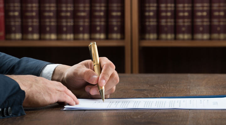 Llausas Betancourt Asociados- BUFETE JURIDICO
