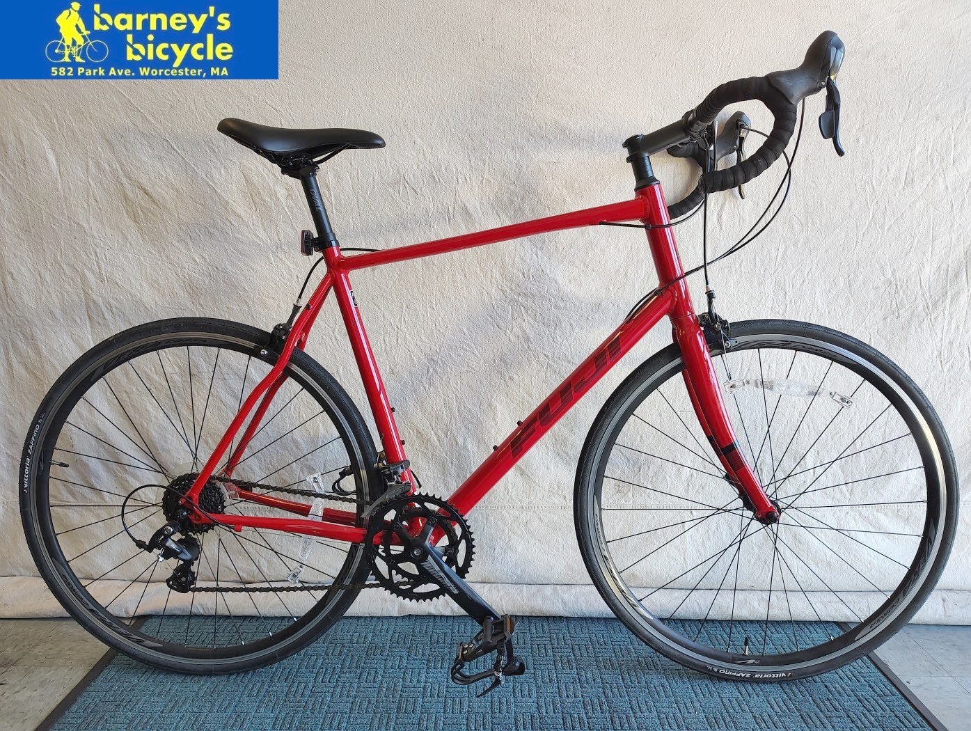 Fuji Sportif 2.3
Frame Size. XL 61cm Rider Height 6'1-6'3
Speeds: 2x9
Price: 849.00 (Like New)