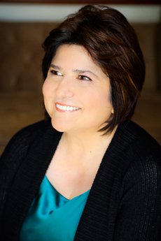 Dr. Christina Charbonneau