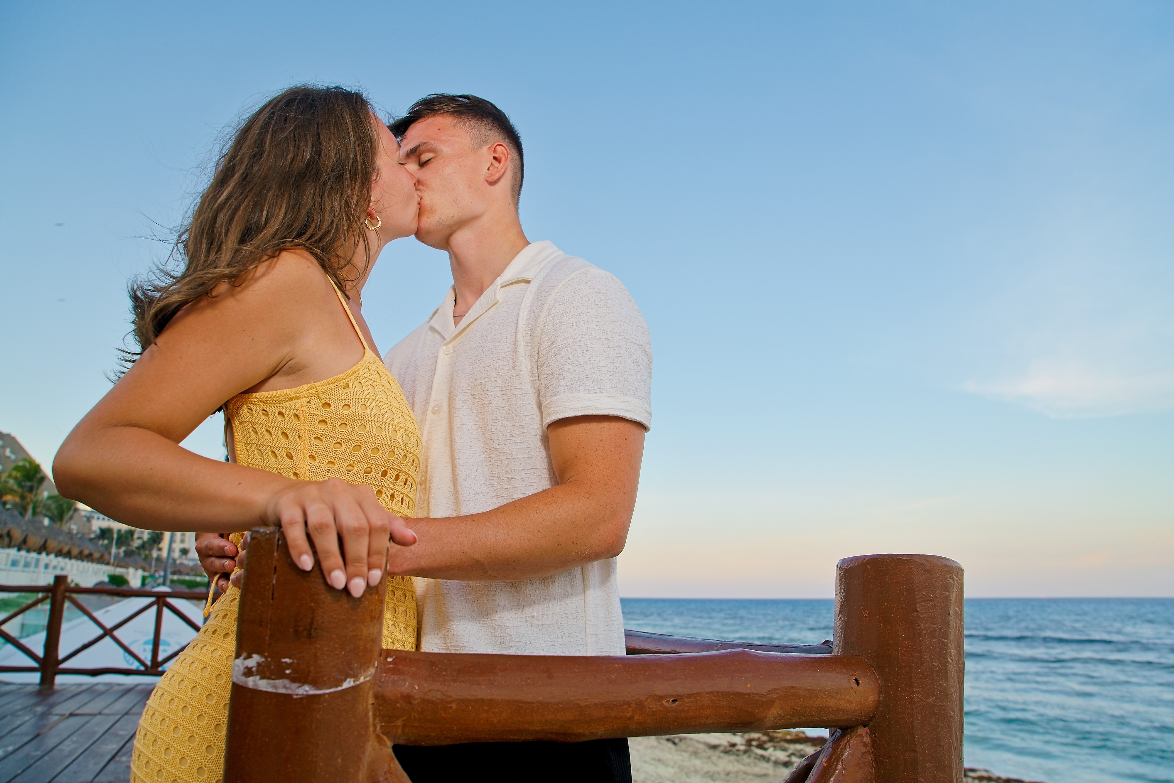 https://0201.nccdn.net/1_2/000/000/165/1eb/engagement-moment-captured-%E2%80%93-proposal-photos45.jpg