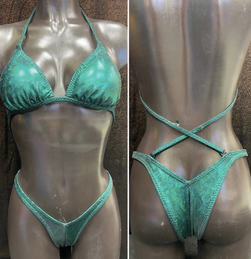 P5008 
$85
B top banded
xsmall front, xxsmall back
Green shattered hologram