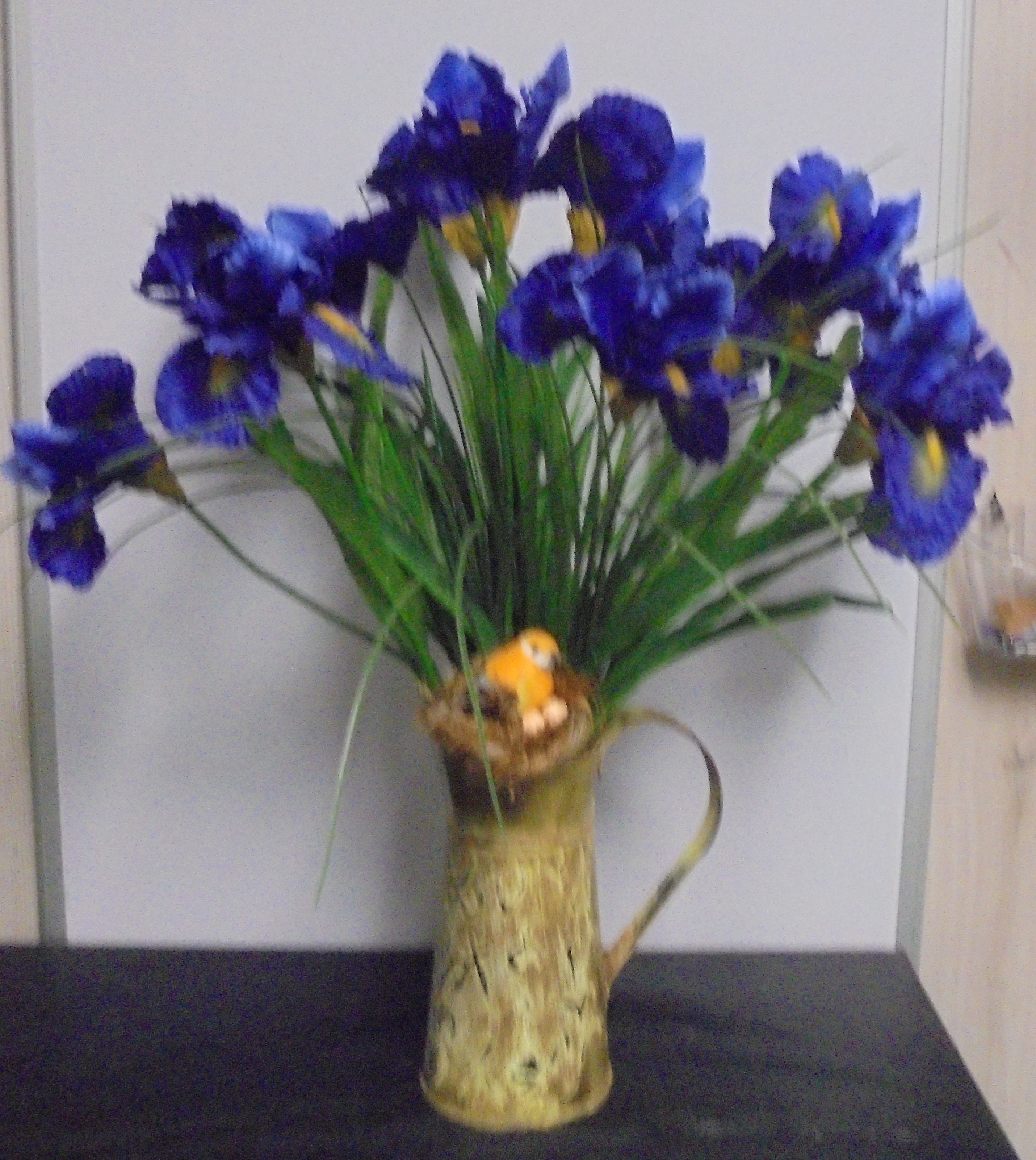 (9) "Silk" Iris Bouquet
$45.00