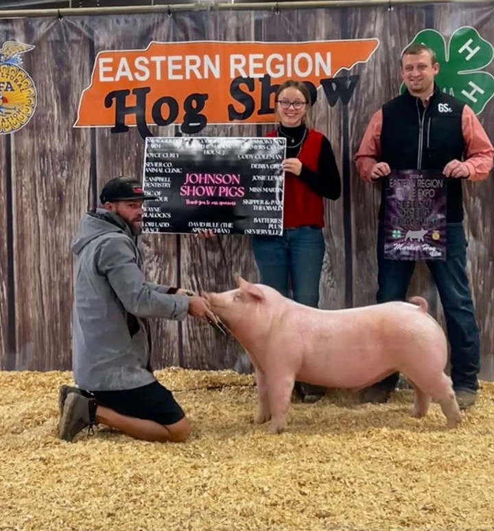 Ivy Johnson 
2024 Eastern Region Hog Show 
Reserve Champion 
Chester White Barrow
Reserve Champion TN Bred
 Chester White Barrow