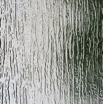 Glass Pattern: Rain Glass (thickness availability and application may vary)