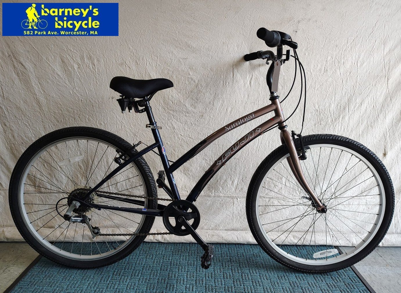 Fuji Saratoga Step-Thru
Frame Size: 17" SM / Rider Height: 5'5-5'8
Price: $319.00 (Professionally Tuned)
