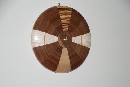 https://0201.nccdn.net/1_2/000/000/168/477/clock2.jpg
