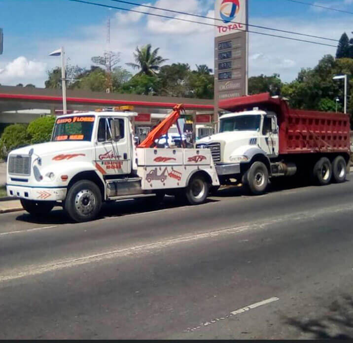 Grupo Flores SRL - ARRASTRE DE CAMIONES
