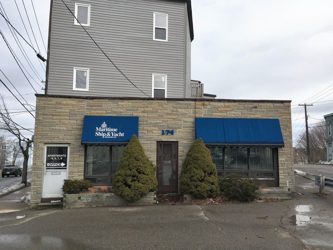 174 Adelaide Office Space
Building Exterior Photo 1