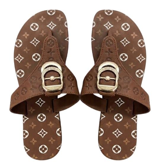 B152
3 COLORS TREND BRAND
MIX STYLES AND SIZES
60 CS/PK