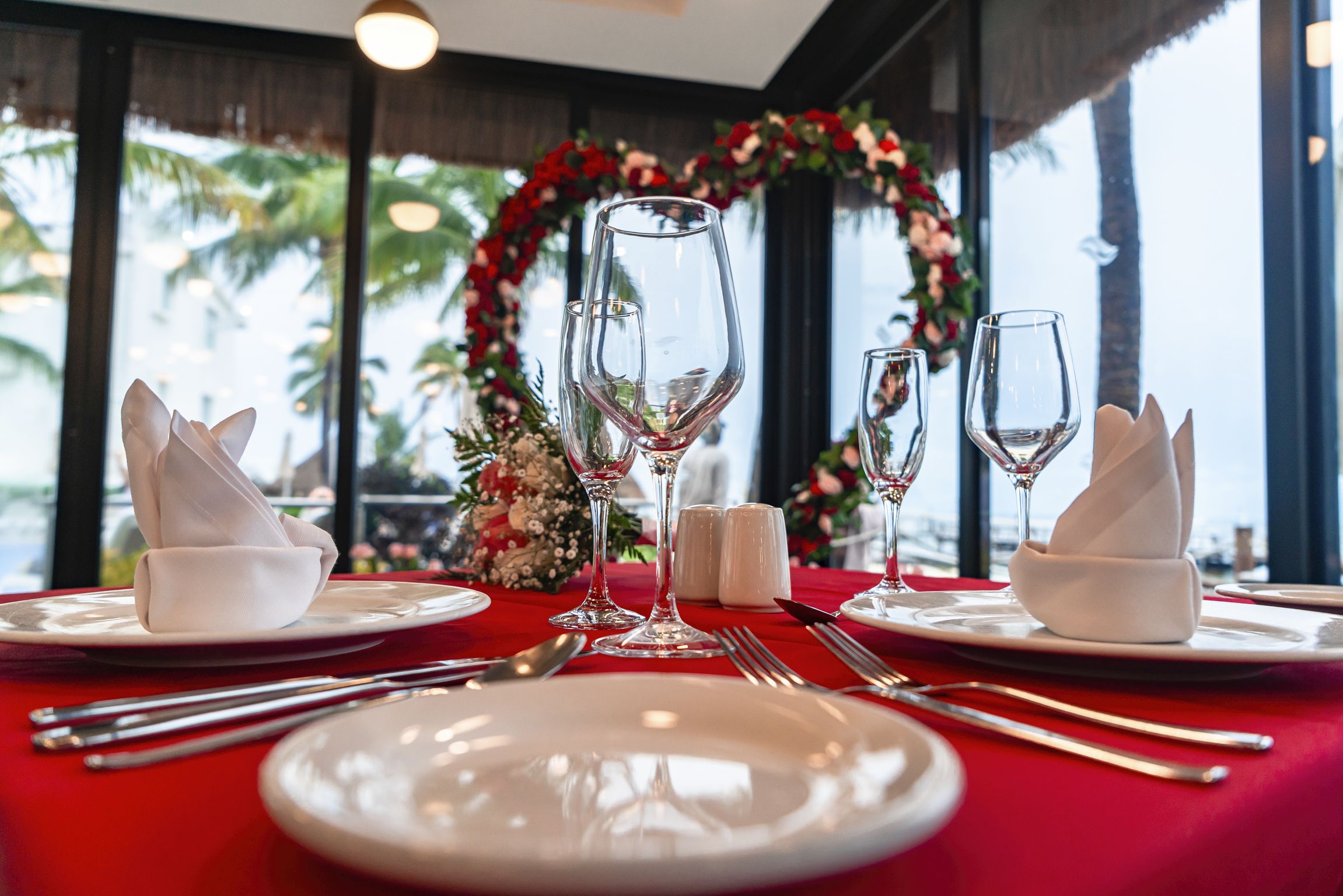 https://0201.nccdn.net/1_2/000/000/16b/137/contratar-foto%CC%81grafo-de-pedida-en-cancu%CC%81n-luxury-engagement-ph.jpg
