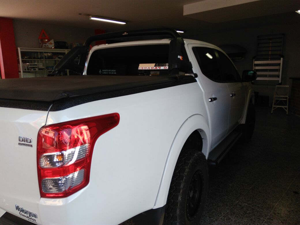 https://0201.nccdn.net/1_2/000/000/16c/6be/Carpa-riel-Mitsubishi-sportero--3--1040x780.jpg