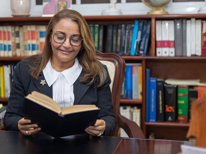 BUFETE DE ABOG DRA. FLORENCIO - Asesoría legal de alta calidad