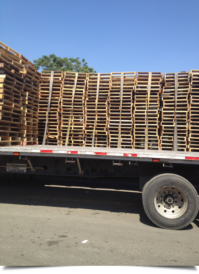 In Fontana, CA, Premium Wood Stakes DBA Pallet Master provides wood