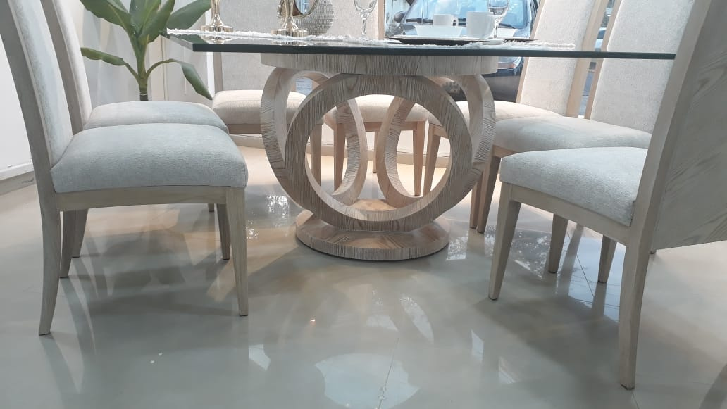 MUEBLES ROYAL DESIGN - Comedores