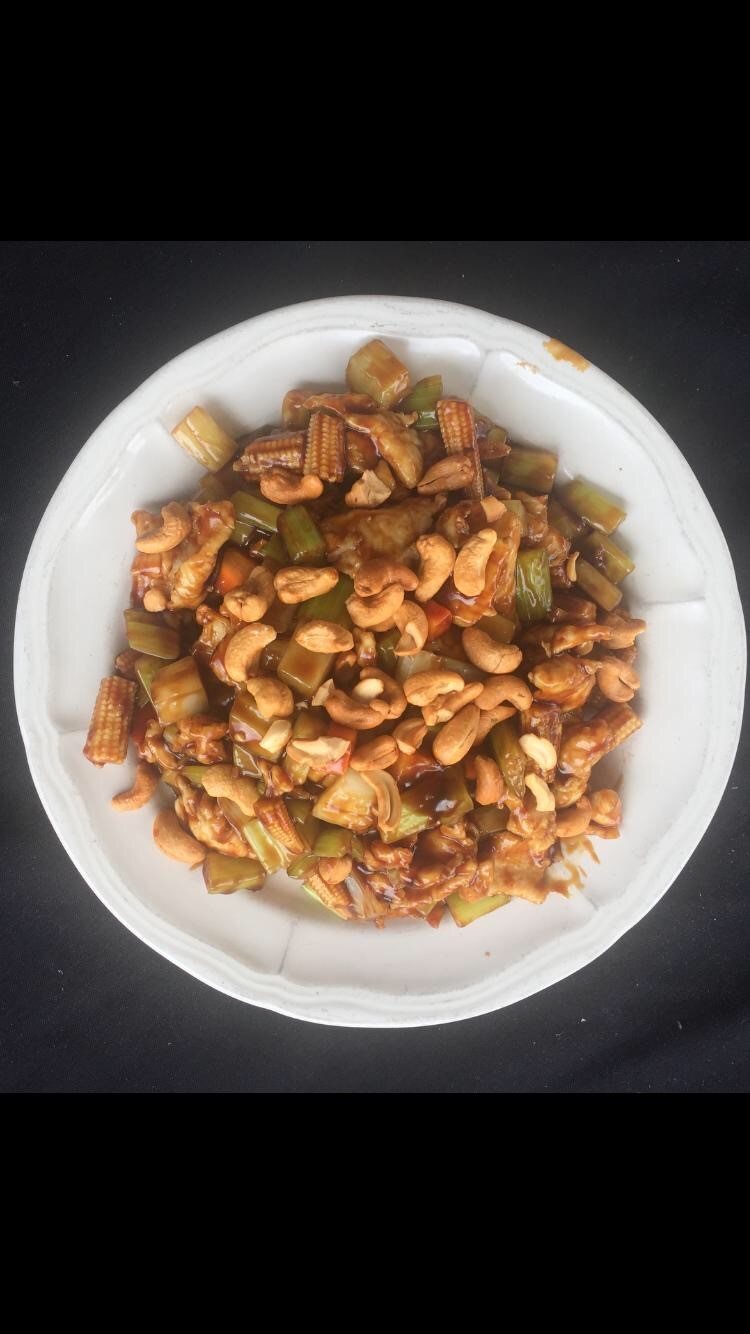Cashew. Chicken