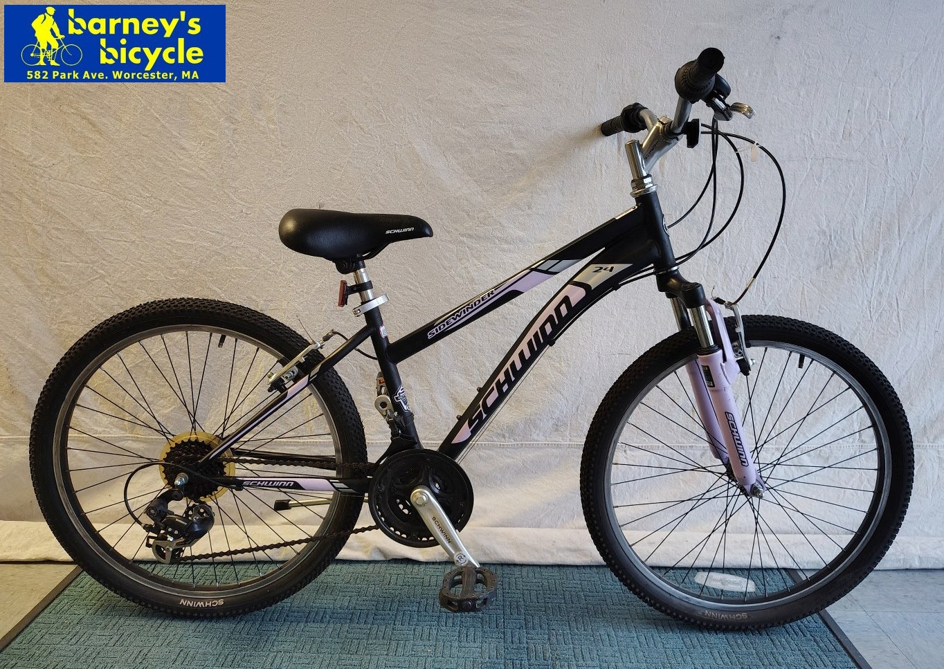 Schwinn Sidewinder 24
Wheel Size: 24"/ Ages 9-12 / Speeds: 21spd
Price: $189.00 (Professionally Tuned)