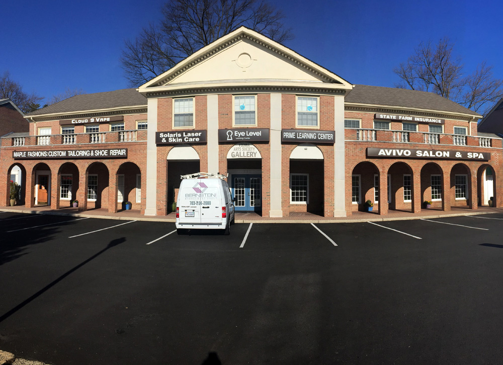 513 Maple Avenue West, 
Vienna, VA 22180