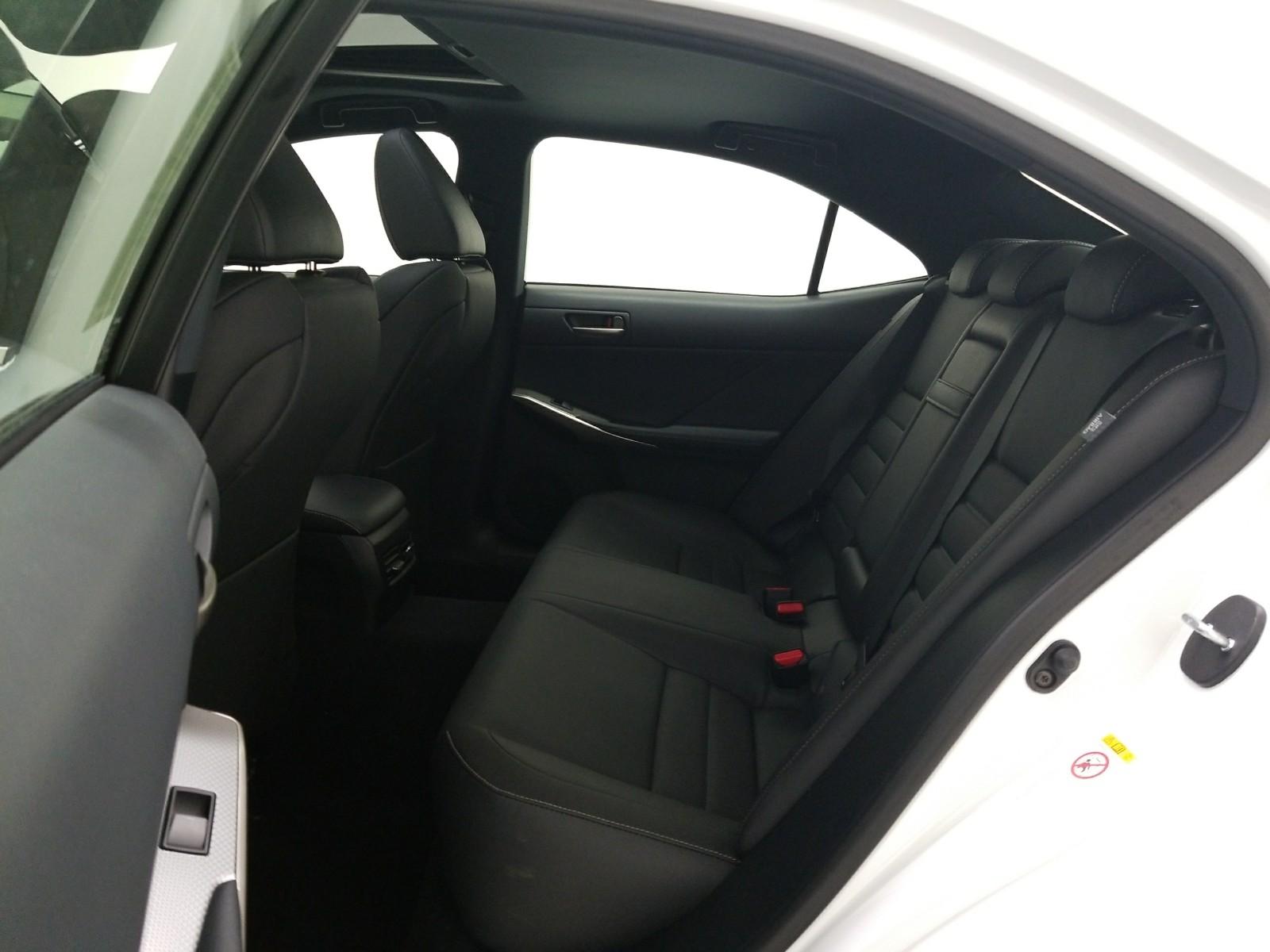 INTERIORREAR