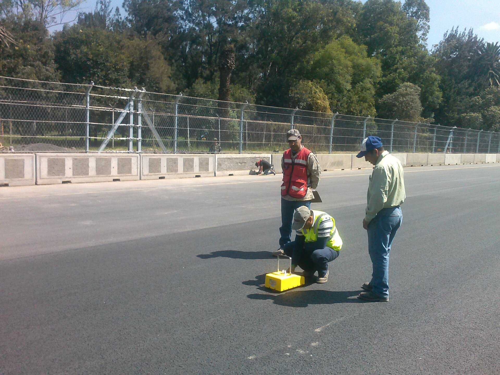 https://0201.nccdn.net/1_2/000/000/170/e27/autodromo1.jpg