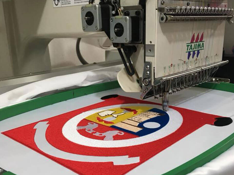 Puntada Digital   "Bordados y Uniformes" - Bordado Digital sobre Diseño