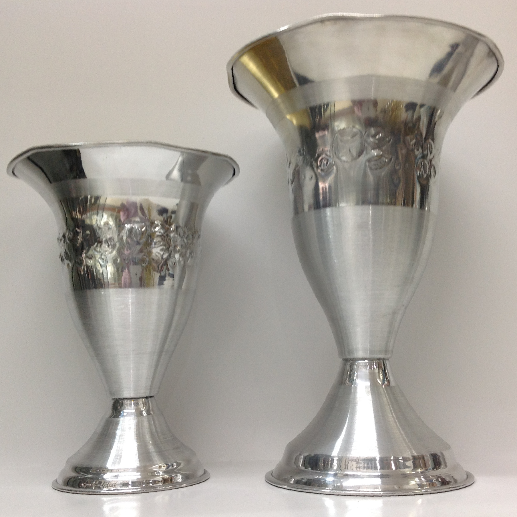 FLOREROS DE ALUMINIO 30CM, 50CM.