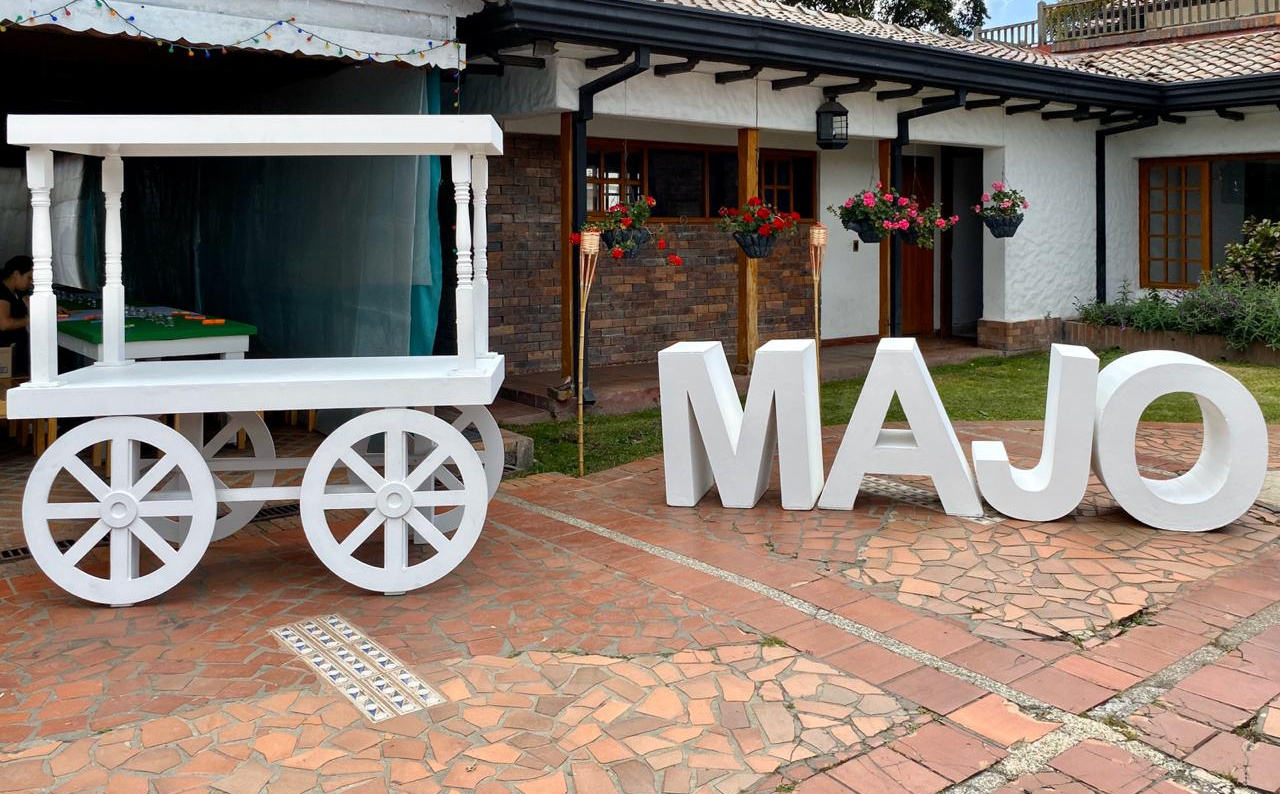 Carreta con Techo
183cm de Altura
83cm de Ancho
Alquiler 160.000