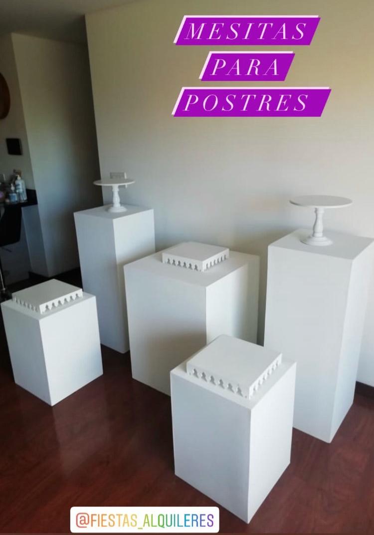 kit 5 Cubos color Blanco
FORRADO EN TELA DEL COLOR
Principal 80CM Altura.
Mediana 1,02 M Altura .
Pequeña 58 CM Altura.
$ 200.000