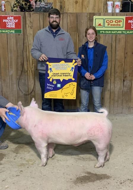 Jacey Bowers
2023 Dickson County FFA & 4-H
Swine Show
Champion Yorkshire Barrow