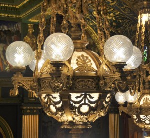 https://0201.nccdn.net/1_2/000/000/173/f48/111pennsylvania-state-house-chandelier-lights-harrisburg-pa-2012.jpg