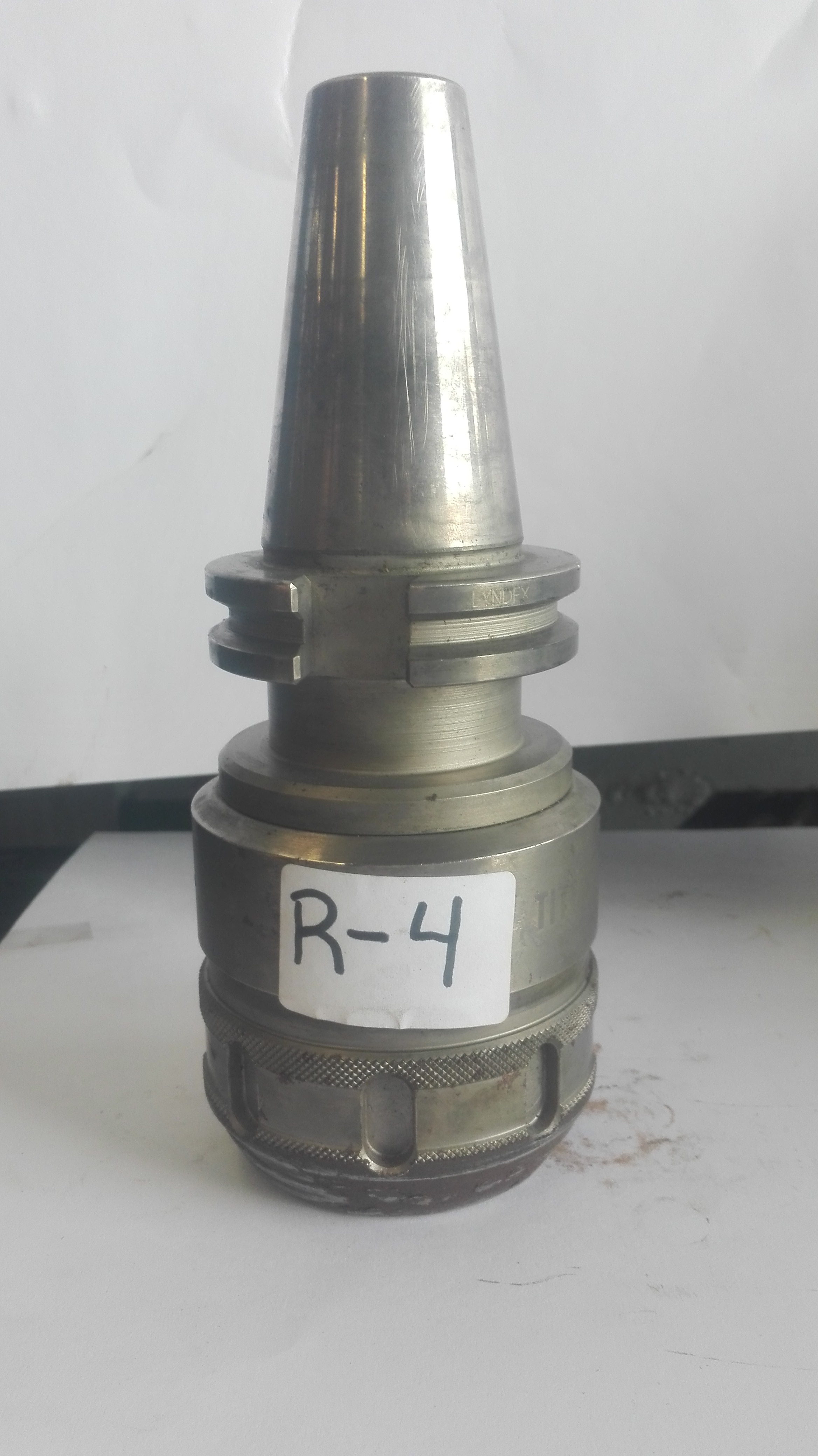 Marca:TITE LOCK MILLING CHUCK
Modelo: ISO CAT 40
Serie. V40CT - E37
Diámetro: Ø 1 3/4''in
Cuenta con Porta boquilla
No. ID: R4
