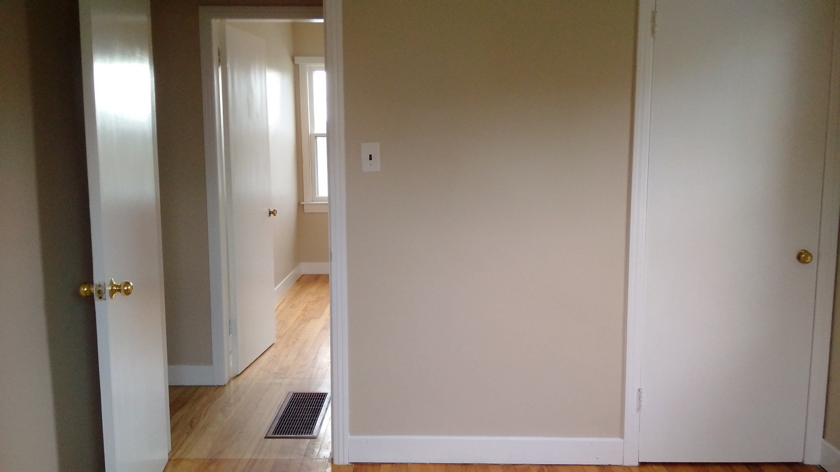 257 Montreal Bedroom 2