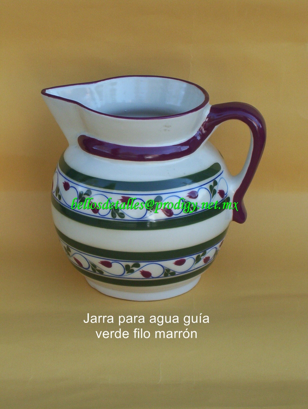 https://0201.nccdn.net/1_2/000/000/174/95f/Jarra-para-agua-gu--a-verde-filo-marr--n-1232x1632.jpg