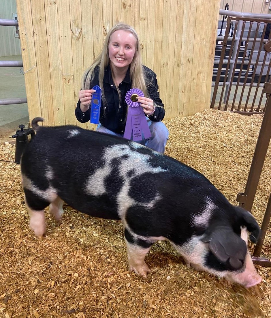 Lexi Powell
2021 Rutherford County Swine Show
Reserve Champion AOB Barrow