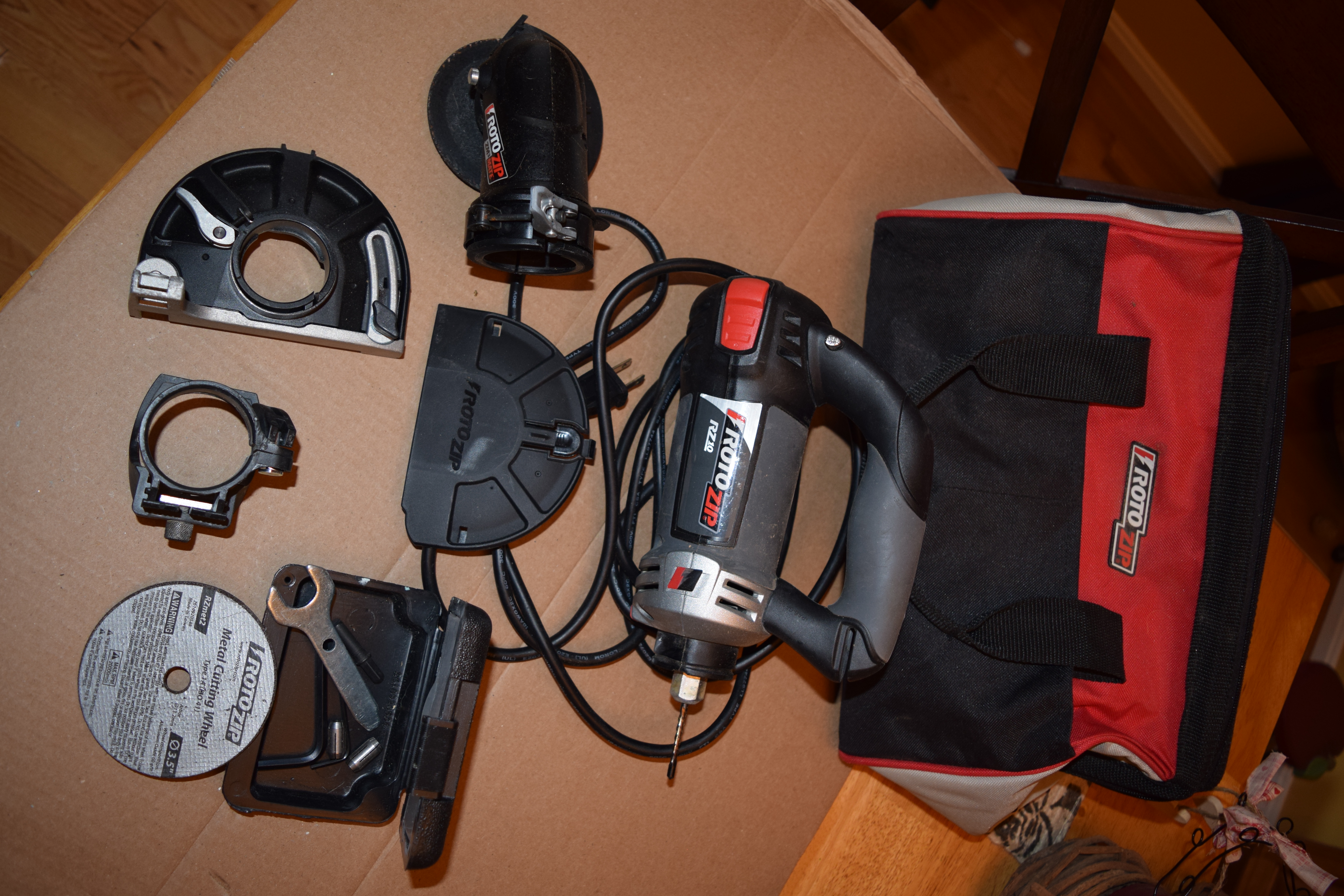 Roto Zip (Model RZ10, 5.5A;  including Carry Bag) 